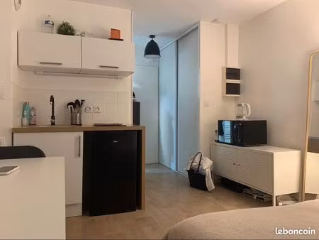 studio meublé – 34 bis rue d’assas  angers – 18 m²