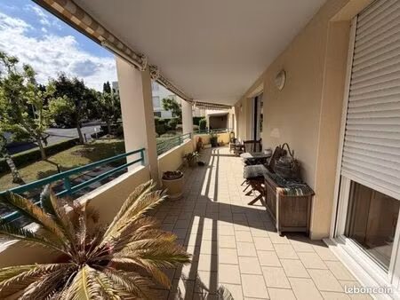 appartement 5 pièces 94 m²