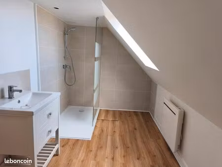 appartement t3  60m2  la suze sur sarthe