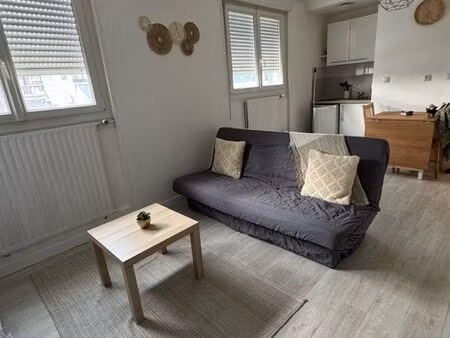 studio au pied du tram