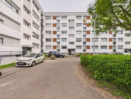 appartement 4 pièces 76 m²