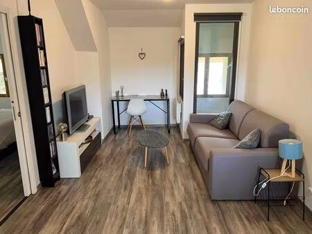 t2 45m² dans corps de ferme à 7km de bourgoin