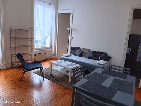 f2 meuble 58 m²