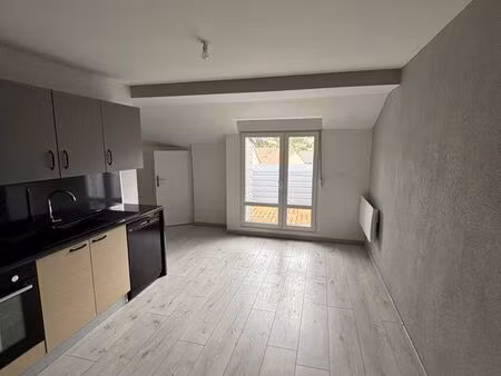 f2 lumineux avec terrasse privée – beuvange