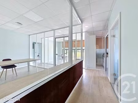 commerce bureaux 132 m²