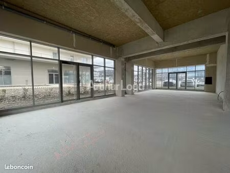 local commercial 420 m²