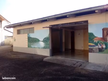 location local 72 m2