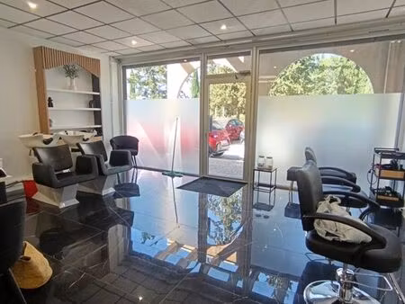 à vendre – droit au bail local commercial coiffure esthétique