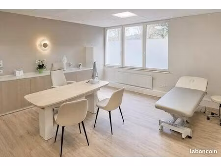 local paramédical/commercial – 2 pièces 32m²