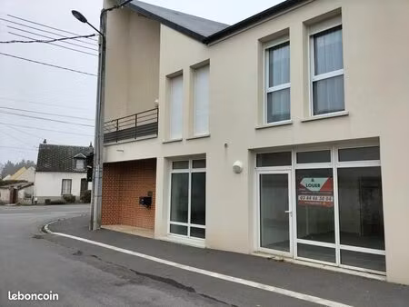 local commercial 67 m²