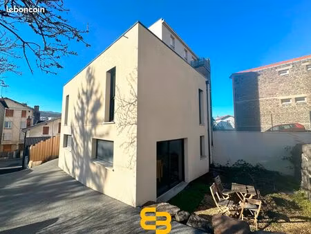 maison 5 pièces 106 m²