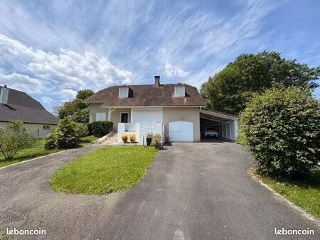 maison 6 pièces 140m²