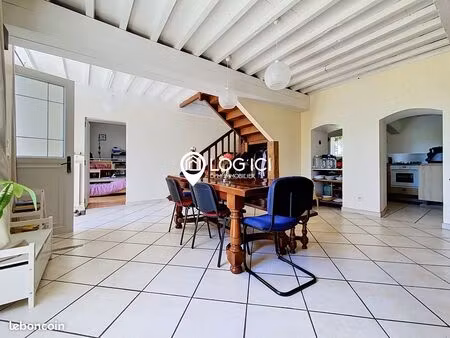 maison 5 pièces 160 m²