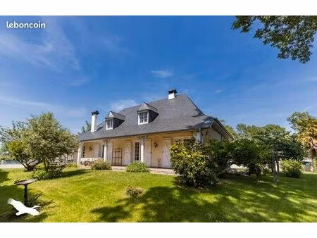 maison 5 pièces 166 m²
