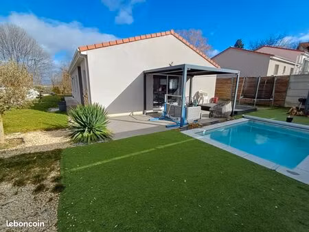 maison récente plain-pied - 90m2 - piscine  prestation de qualité et faible consommation é