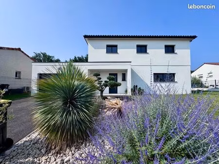 maison meublée 4 ch 171 m² - contemporaine  jardin  suite parentale - sainte-foy-d’aigrefe