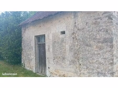 terrain et grange