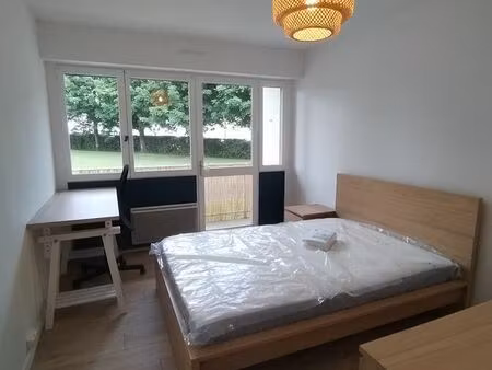 chambre étudiante 12.1 m² - angers brisepotière / deux-croix