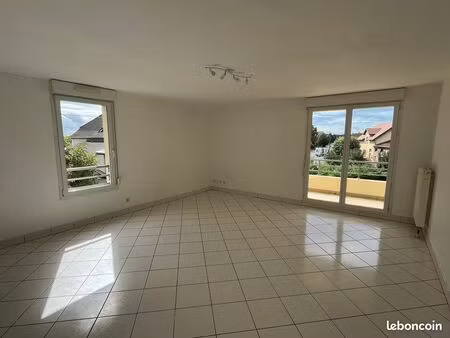 f3 lumineux de 72 m2