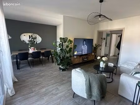 bel appartement traversant- quartier garibaldi