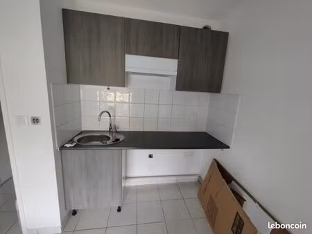 location t2 toulouse lalande
