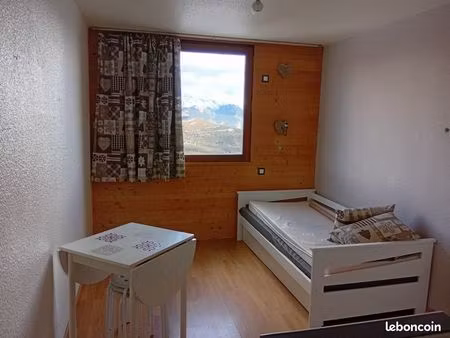 loue appartement entièrement meublé