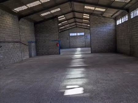 loue hangar à usage exclusif d’entrepôts 480 m² - saint-clair de la tour 38110