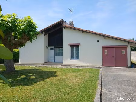 maison familiale de plain-pied 92 m² – 4 chambres – terrain clos de 722 m² – artix