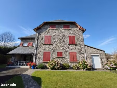 maison 12 pièces 225 m²