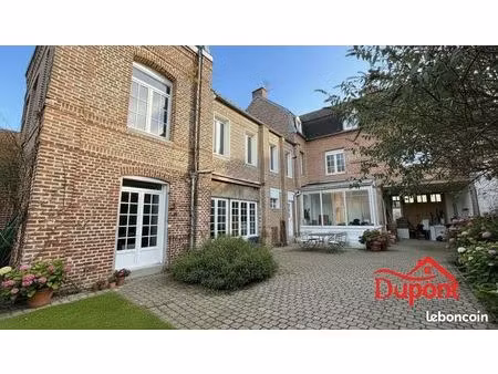 maison 7 pièces 300 m²