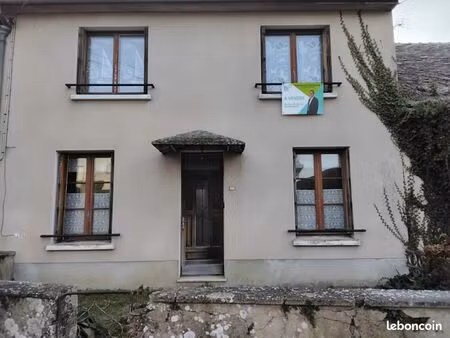 av maison de bourg