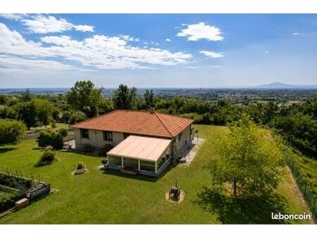 belle maison familiale 169m2 - grand terrain - riom