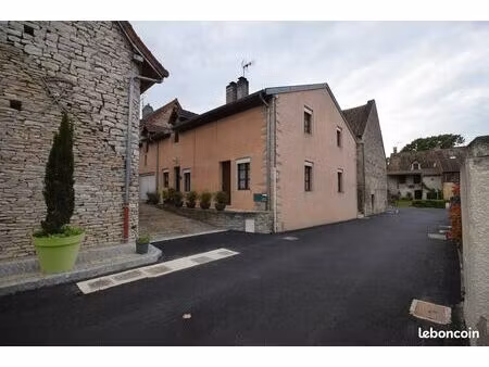 maison 5 pièces 177 m²