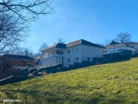 maison vue pyrenee calme