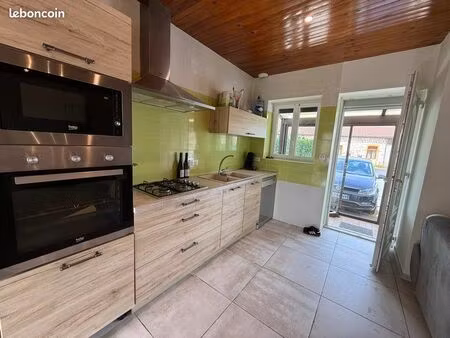charmante maison familiale de 114 m² avec grand terrain clôturé