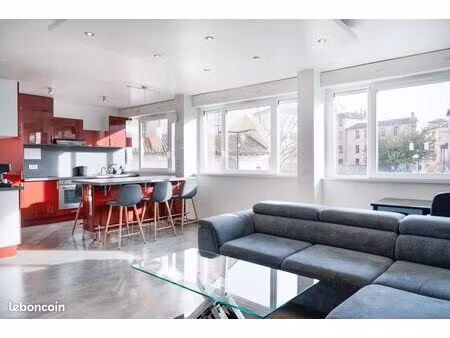 bel appartement t2 rénové - 52 m² - cœur de ville
