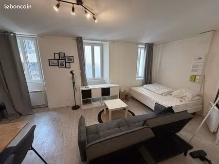 studio 29m2 meublé rénové au cœur de saint-michel