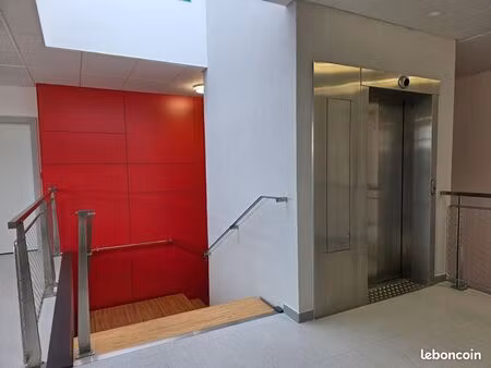 local bureaux 354 m²