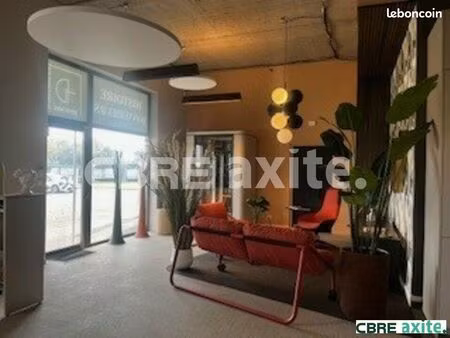 bureaux 98 m² vaulx milieu