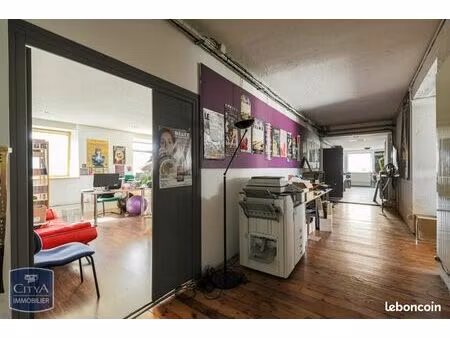 local 193 m²