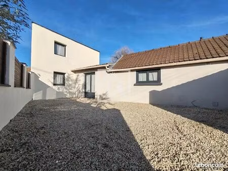 maison 4 pièces 80 m²