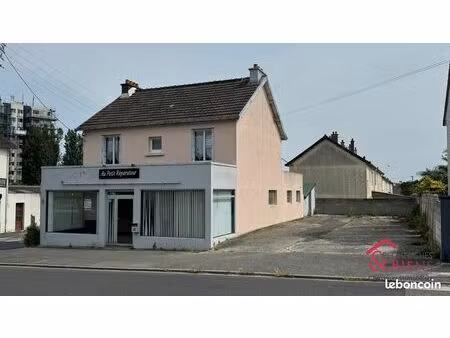 maison 7 pièces 182 m²