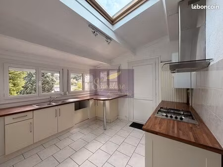 maison 3 pièces 77 m²