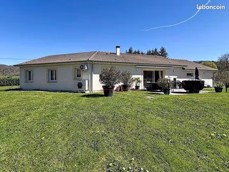 maison 7 pièces 134 m²