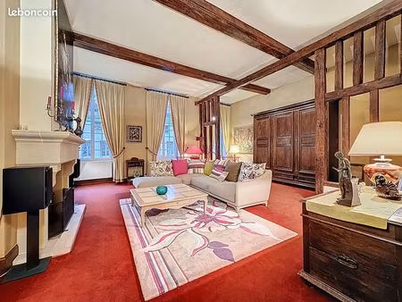 maison de ville 8 pièces 255 m²