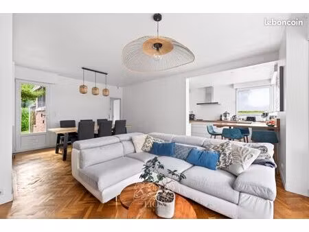 maison 5 pièces 126 m²