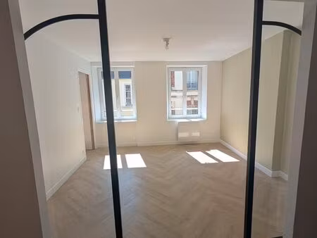 t2 de 34 2 m² hyper-centre de cherbourg refait à neuf