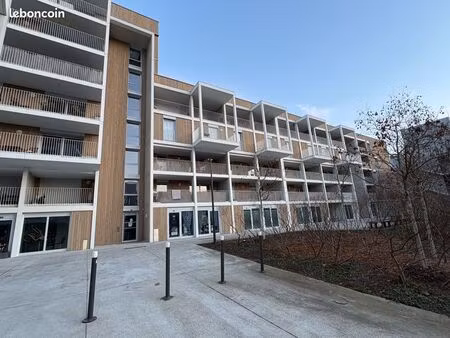 appartement 3 pièces 85 m² vue cathédrale