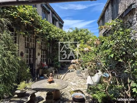 maison 14 pièces 410 m²