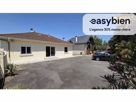 maison 10 pièces 227 m²